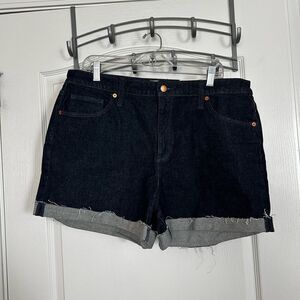 NWT Universal Thread women’s size 16 vintage midi jean‎ shorts dark wash denim